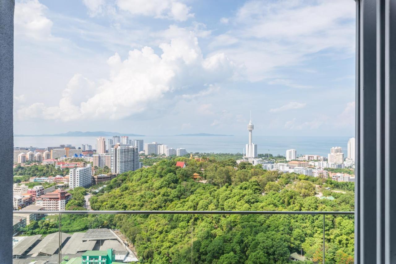 Unixx By The Sea Pattaya Exterior foto